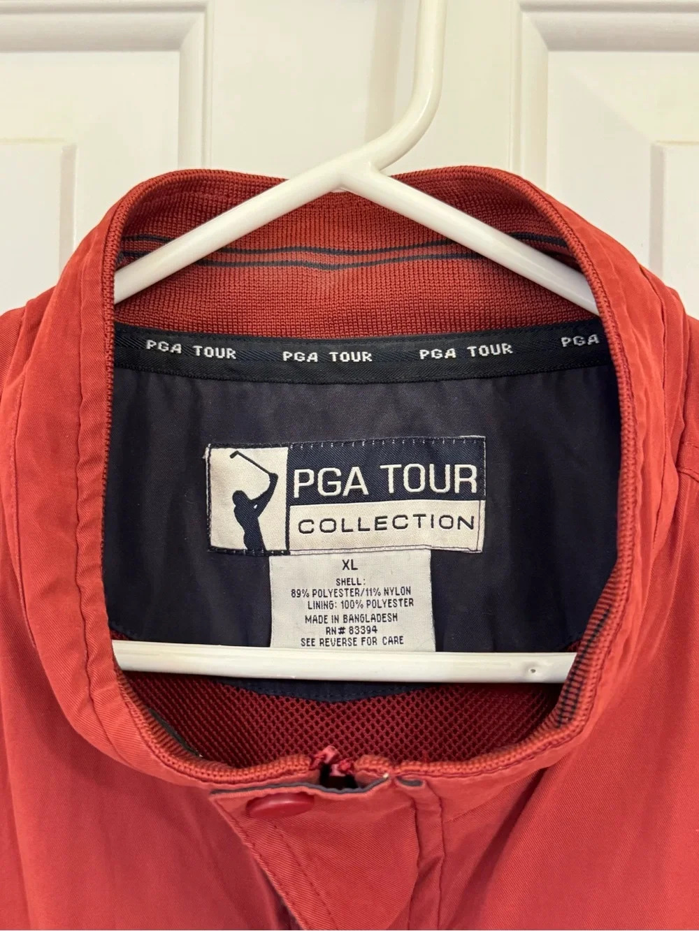 PGA Tour Red Sleeveless Golf Vest with Stand Collar